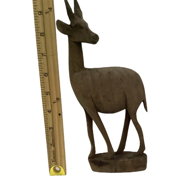 Vintage Hand-Carved Wooden Antelope Figurines – Set of 2 - Picture 4 of 12